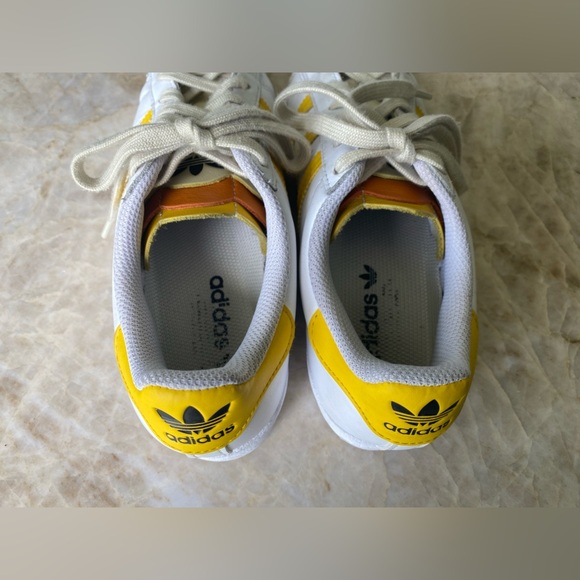 Size 5.5 Superstar ADIDAS - Picture 11 of 11